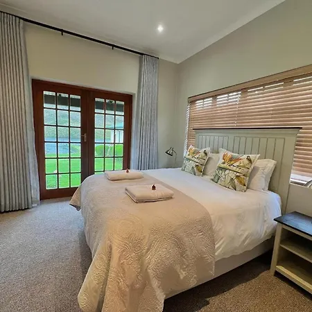 Le Rendezvous Apartment Dullstroom Exterior photo